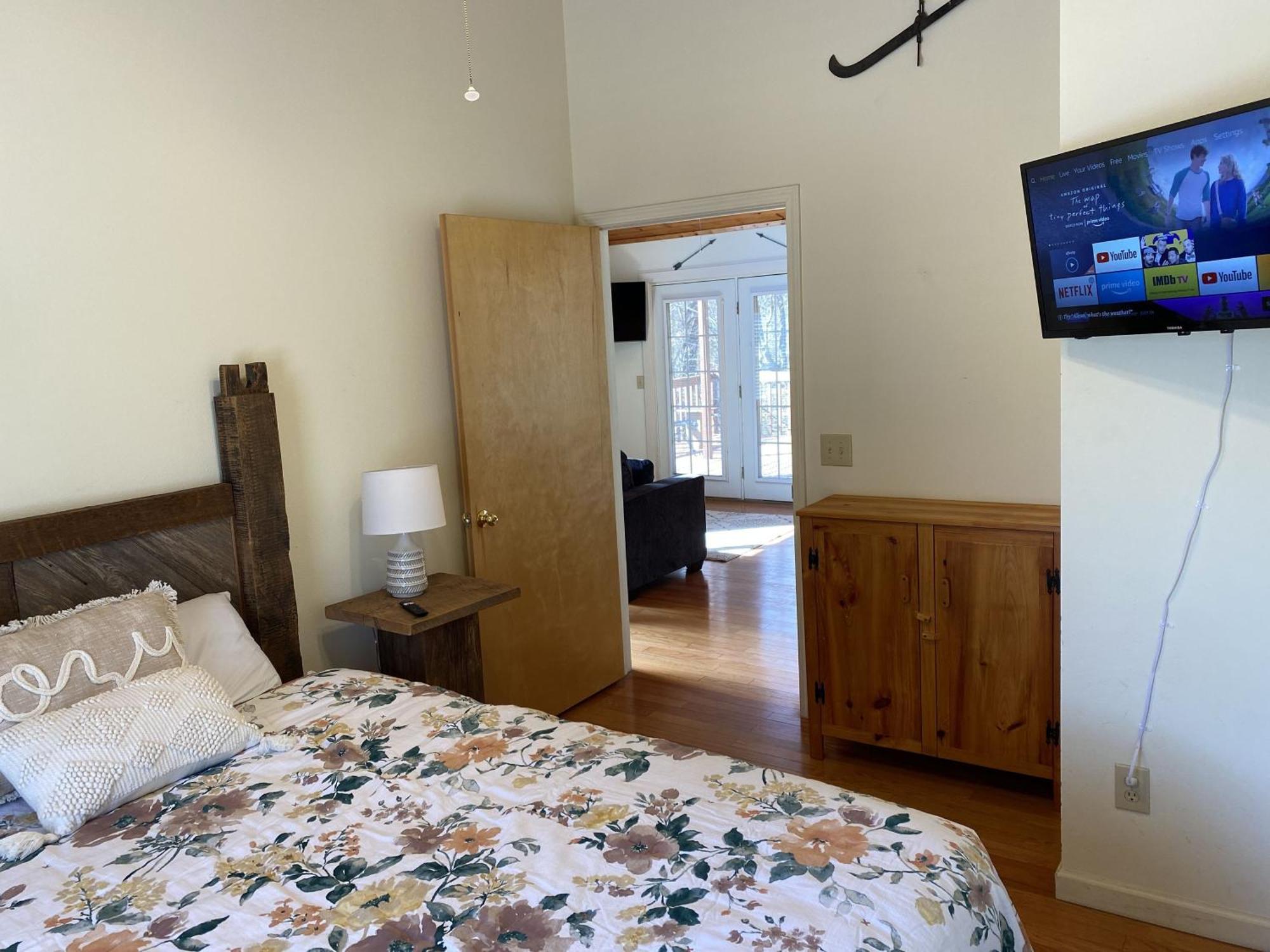 Gray'S Place On Cosby Creek - 2 Bedrooms, 2 Baths, Sleeps 6 Home Bagian luar foto